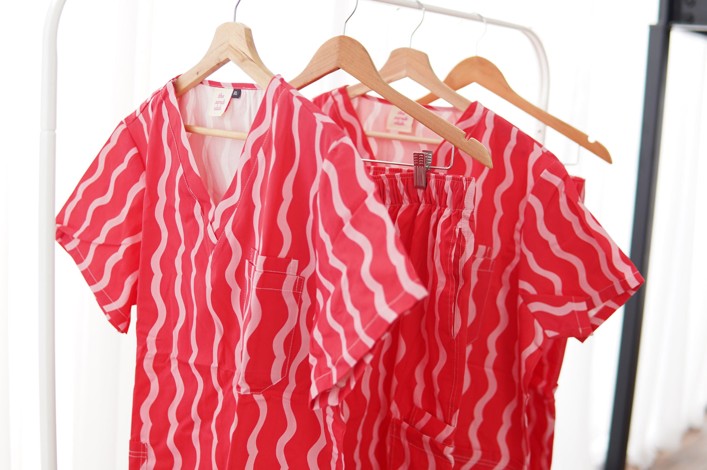 WaveCraze Scrub Set – Red Hot Edition